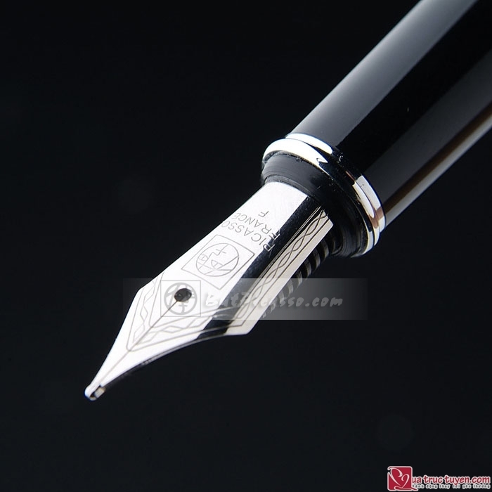 Bút máy Picasso hồng