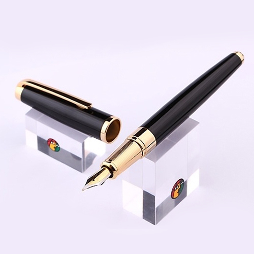 but-may-picasso-918-den-1